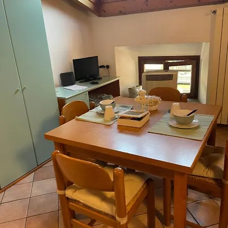 La Casa Rustica Di Ale E Becky بيرغامو